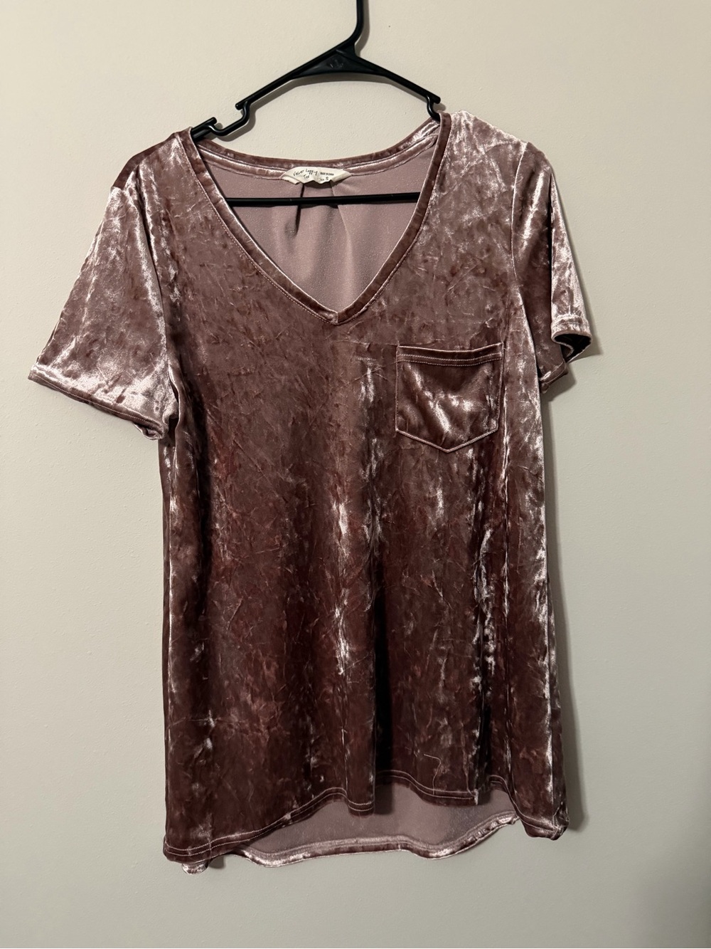 Crushed Velvet Rose Pink V-Neck Pocket Tee Top Small